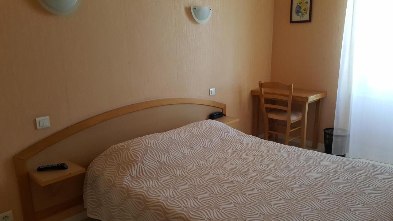 שרבורג Hotel La Renaissance מראה חיצוני תמונה